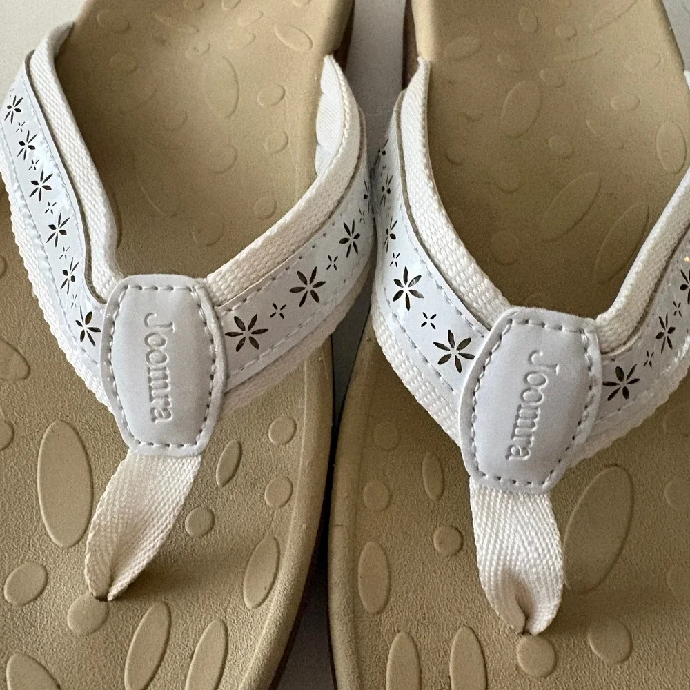 Joomra Womens Orthotic Flip Flops White Floral Arch Support Sandals Size 41 10